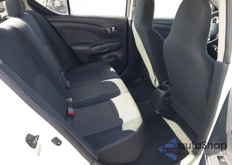 2014 Nissan Versa 1.6 Sv z USA, uszkodzony, nr VIN 3N1CN7AP8EL827406